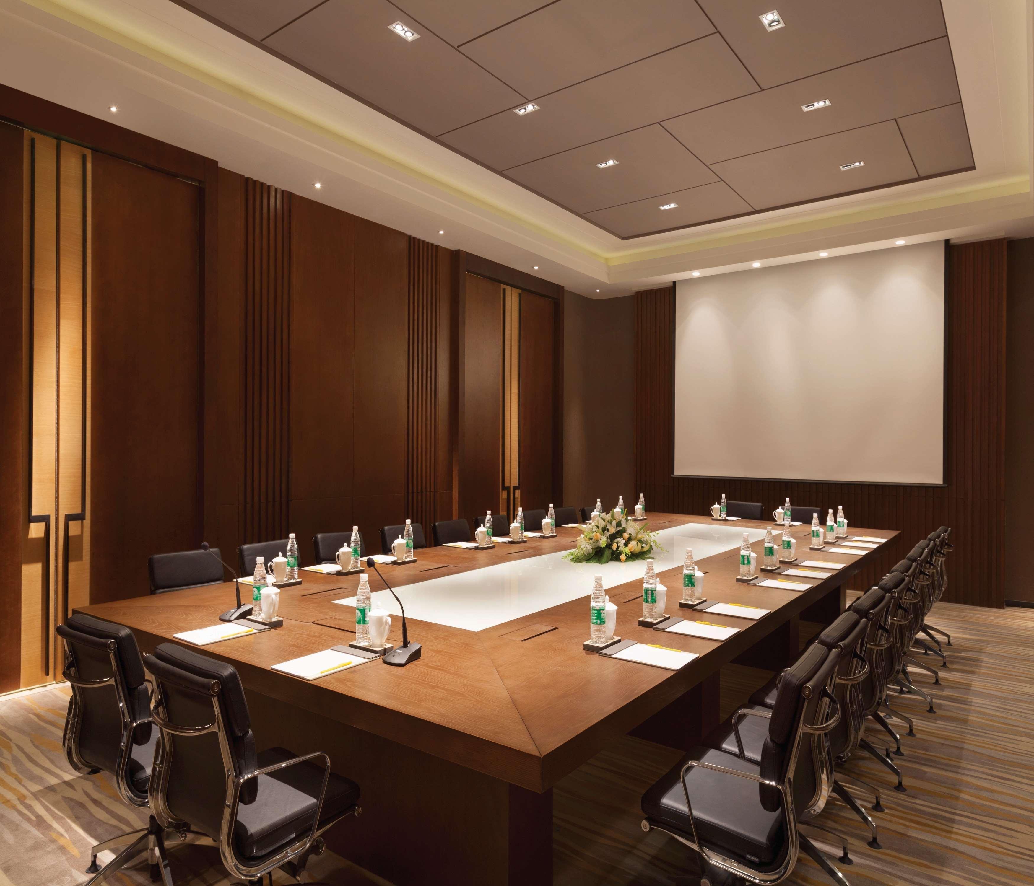 Hilton Garden Inn Дандонг Екстериор снимка