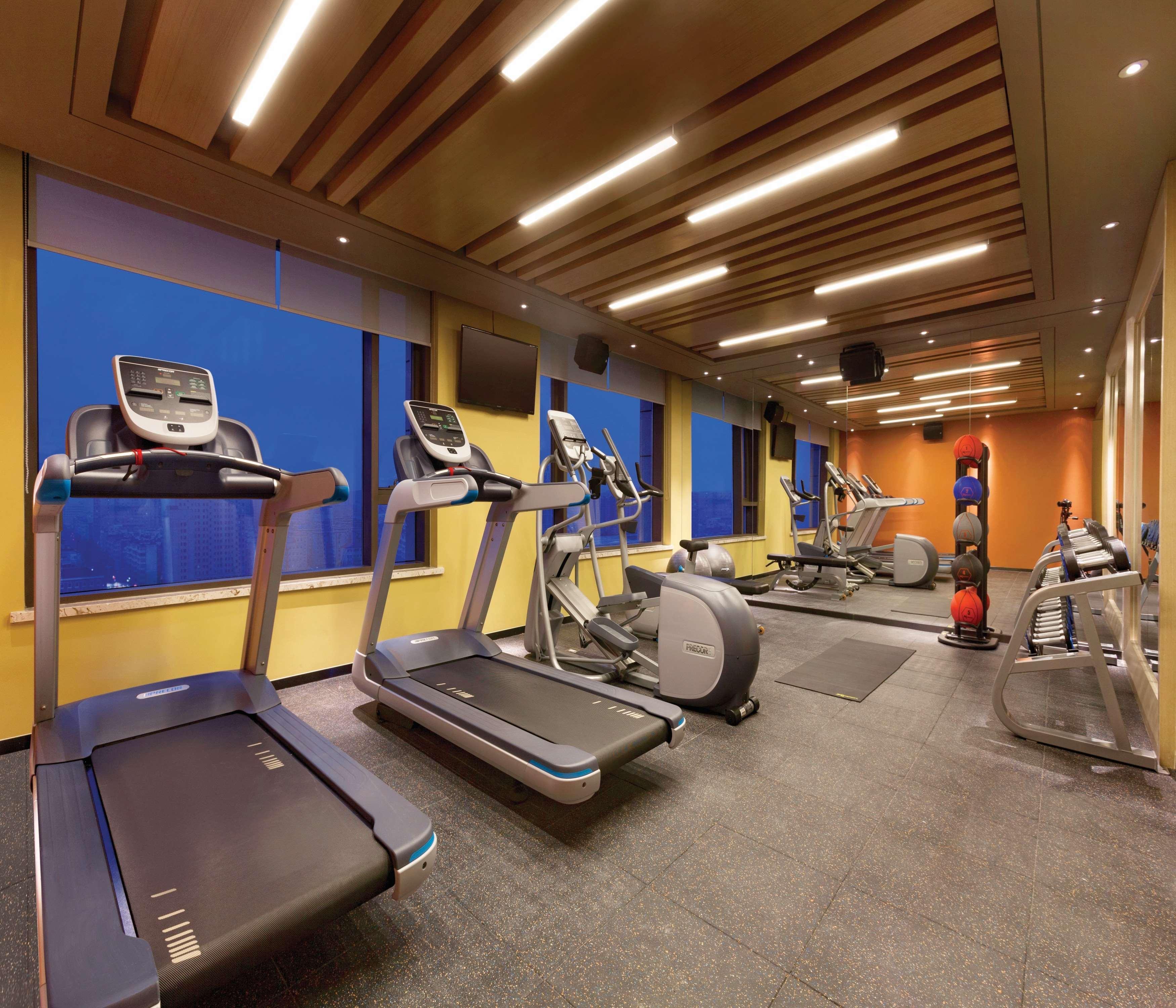 Hilton Garden Inn Дандонг Екстериор снимка