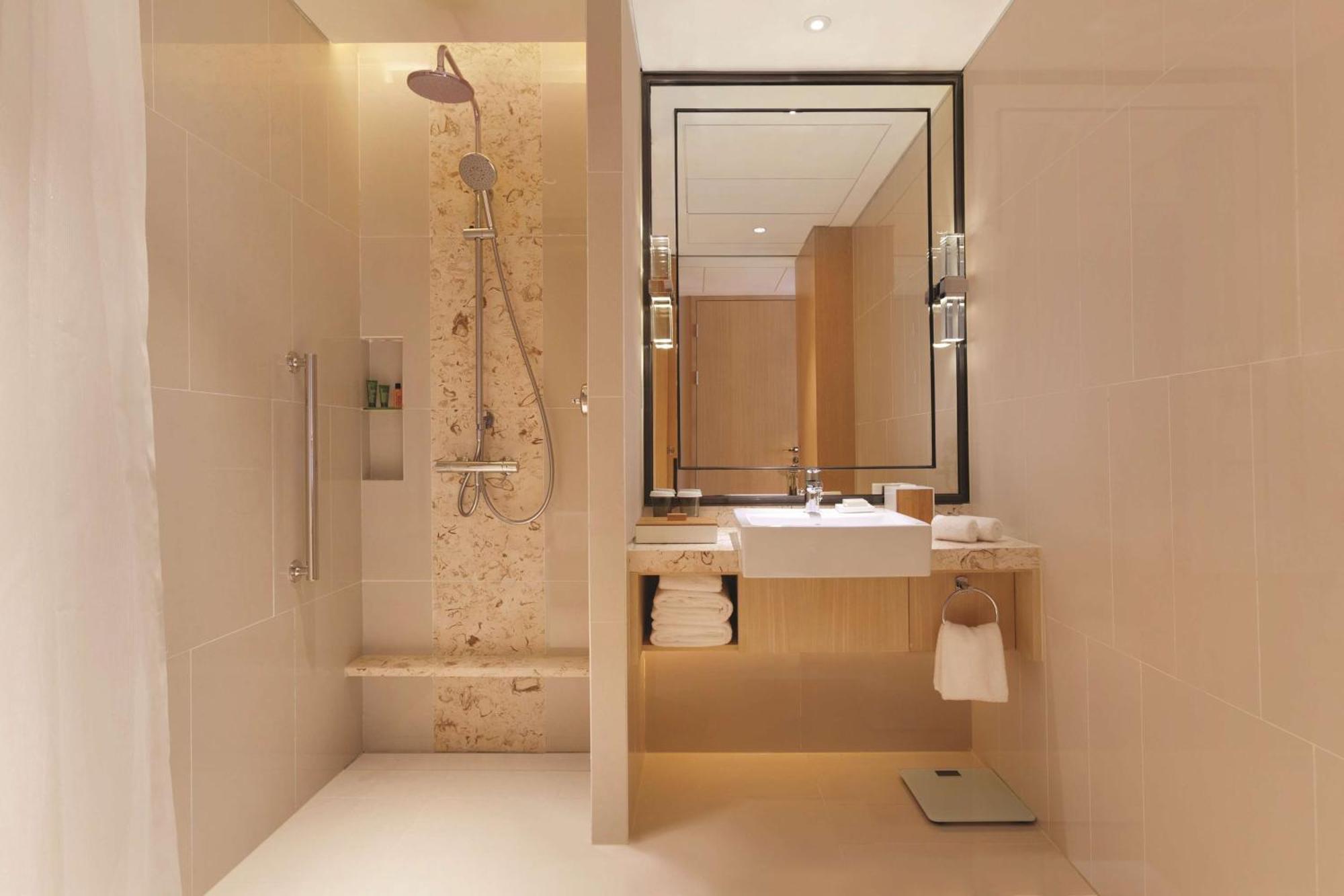 Hilton Garden Inn Дандонг Екстериор снимка