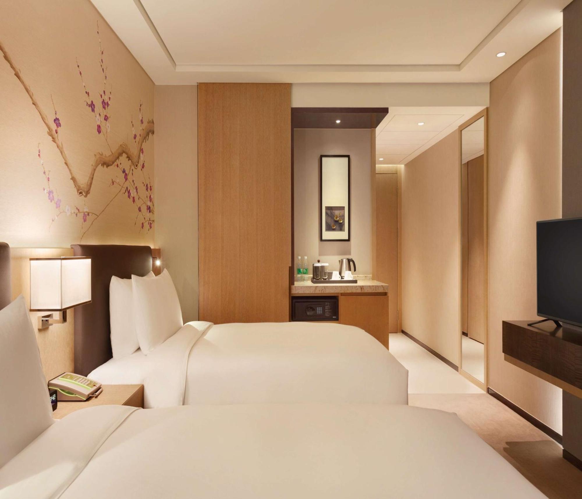 Hilton Garden Inn Дандонг Екстериор снимка