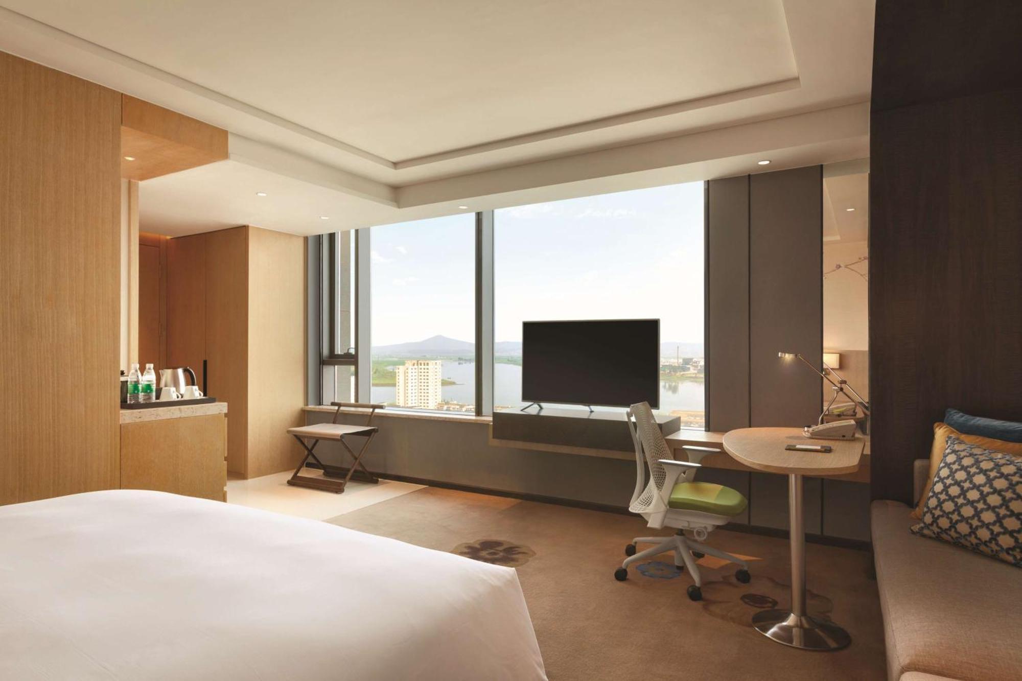 Hilton Garden Inn Дандонг Екстериор снимка